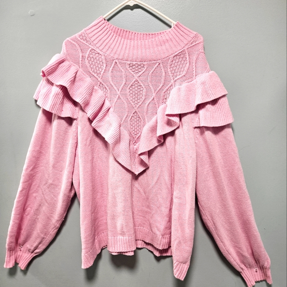 Plus size , bell arms knitted sweater.